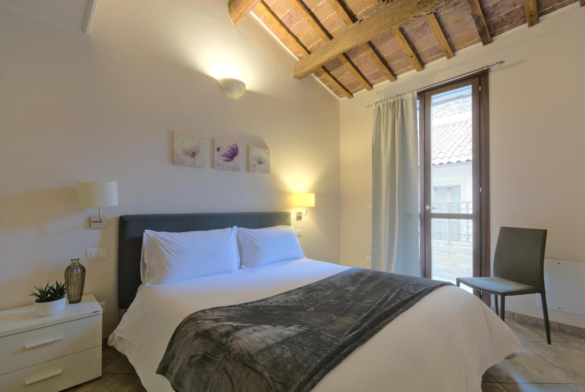 Imola Suites Exterior photo